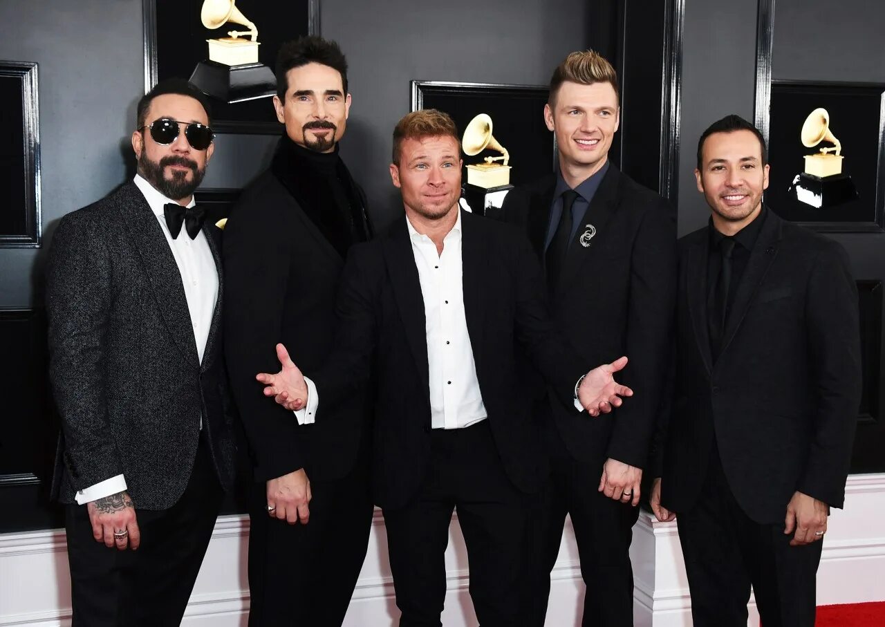 Дроуинг бэкстрит бойс слушать. Backstreet boys 2025. бэкстрит бойс 2025. бэкстрит бойс 2025. группа backstreet boys сейчас 2025.