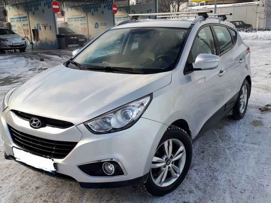 Дром ру хендай. Хендай ix35 серебристый. Хендай ix35 серебристый 2014. Hyundai ix35 2012г. Хендай Икс 35 серебристый.