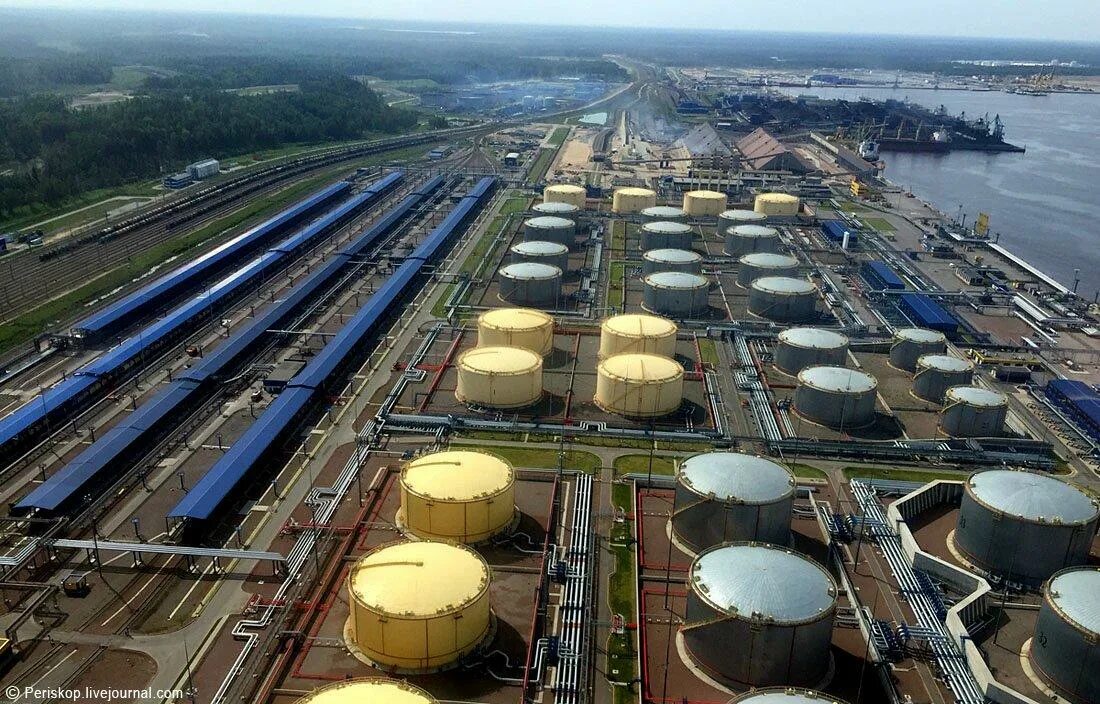 Новатэк порт усть луга. Нпз усть луга. Балтийский спг усть-луга. Нпз усть луга. Нпз усть луга.