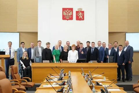 Депутаты городского совета принимали решения