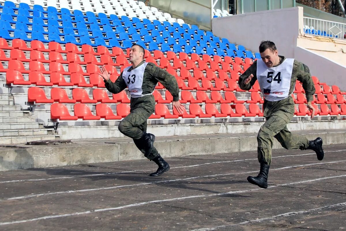 Физическая подготовка в вс рф. Спорт в армии. Военная физическая подготовка. Спортивные мероприятия в армии. Спортивная подготовка в армии.