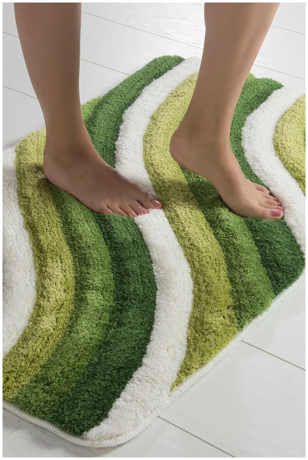 Коврик для ванной зеленый. Коврик для ванной темно зеленый. Стильный коврик для ванной. Коврик травка икеа. Мягкий коврик для ванной.