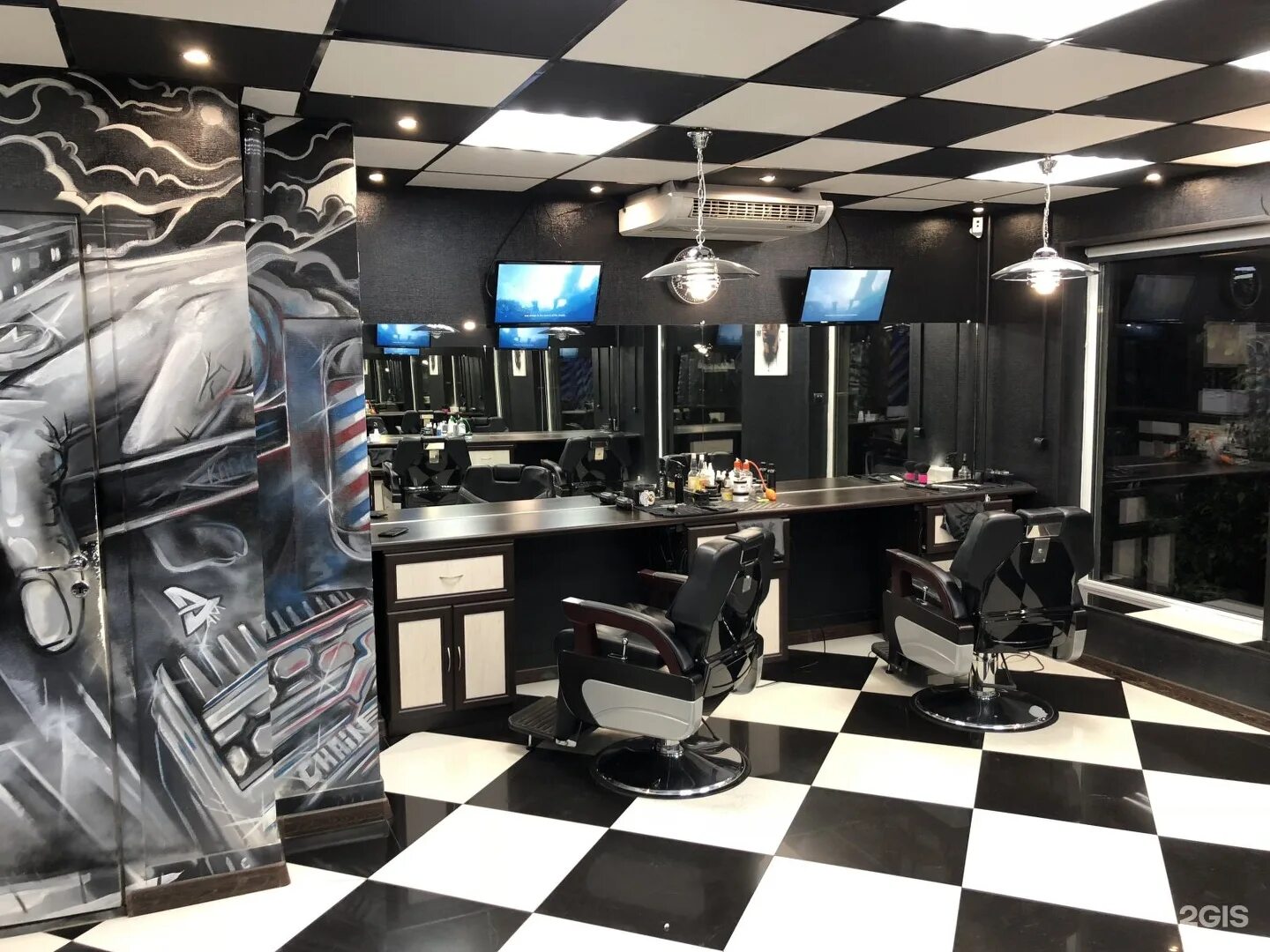 Central Barbershop в СПБ. Барбершоп чейн. Барбершоп на Коллонтай. Барбершоп на Уточкина.