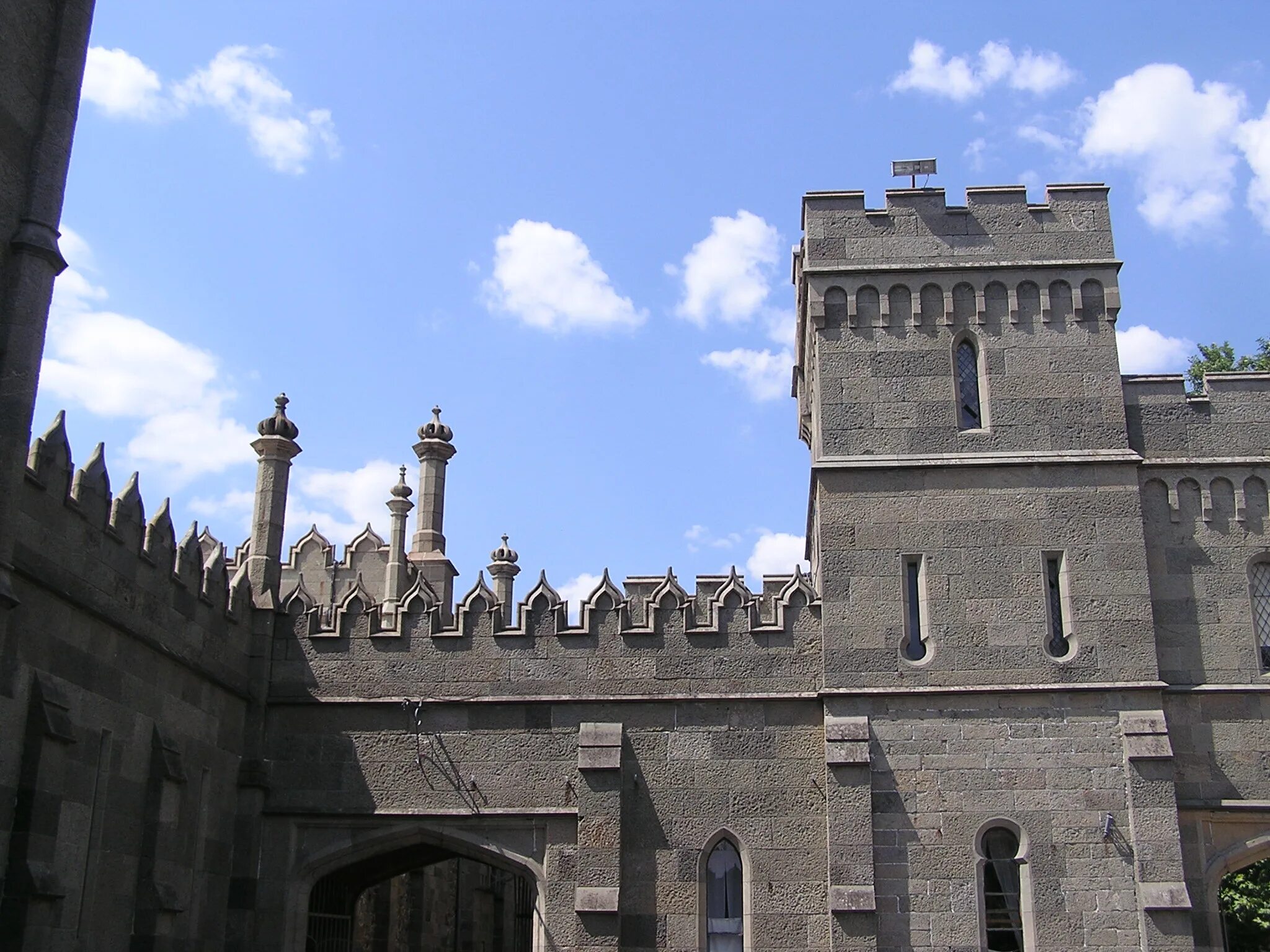 Юсуповский дворец спальня княгини. Ливадийский дворец фото большой троицы с именами. Одесса дворец потоцкого. Особняк вольтера в ферне. Гатчинский дворец фото.