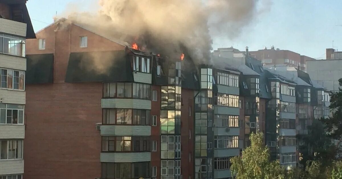Многоэтажки. Первомайская 12 королев пожар. Пожар в квартире. Пожар в квартире в москве. Пожар в королев.