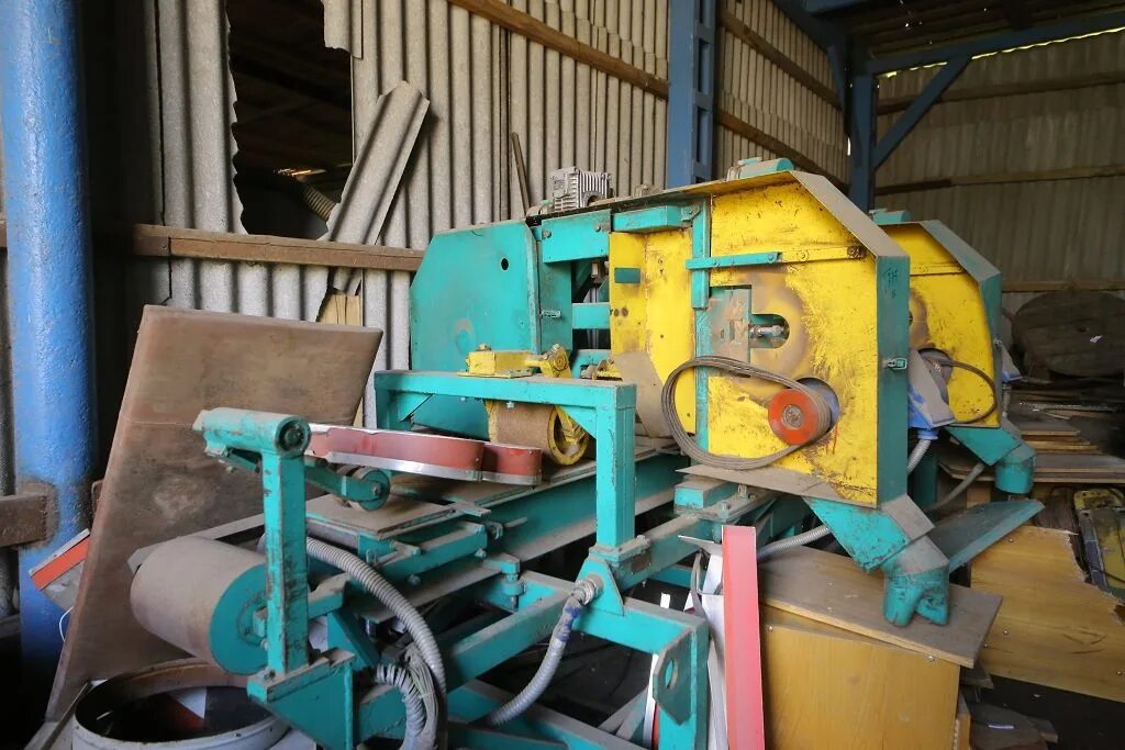 Станок горбыльный diametras. Станок для горбыля. Станок для переработки горбыля wdpp 410. Град 4 горбыльно перерабатывающий станок. Пилорама гравитон.