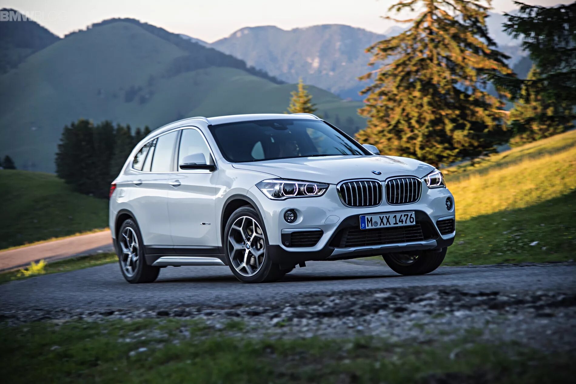 Jeep bmw x1. Bmw x5 e53. Porsche cayenne bmw x5. Bmw x5 e53 1999. Bmw x5 e53 2000.