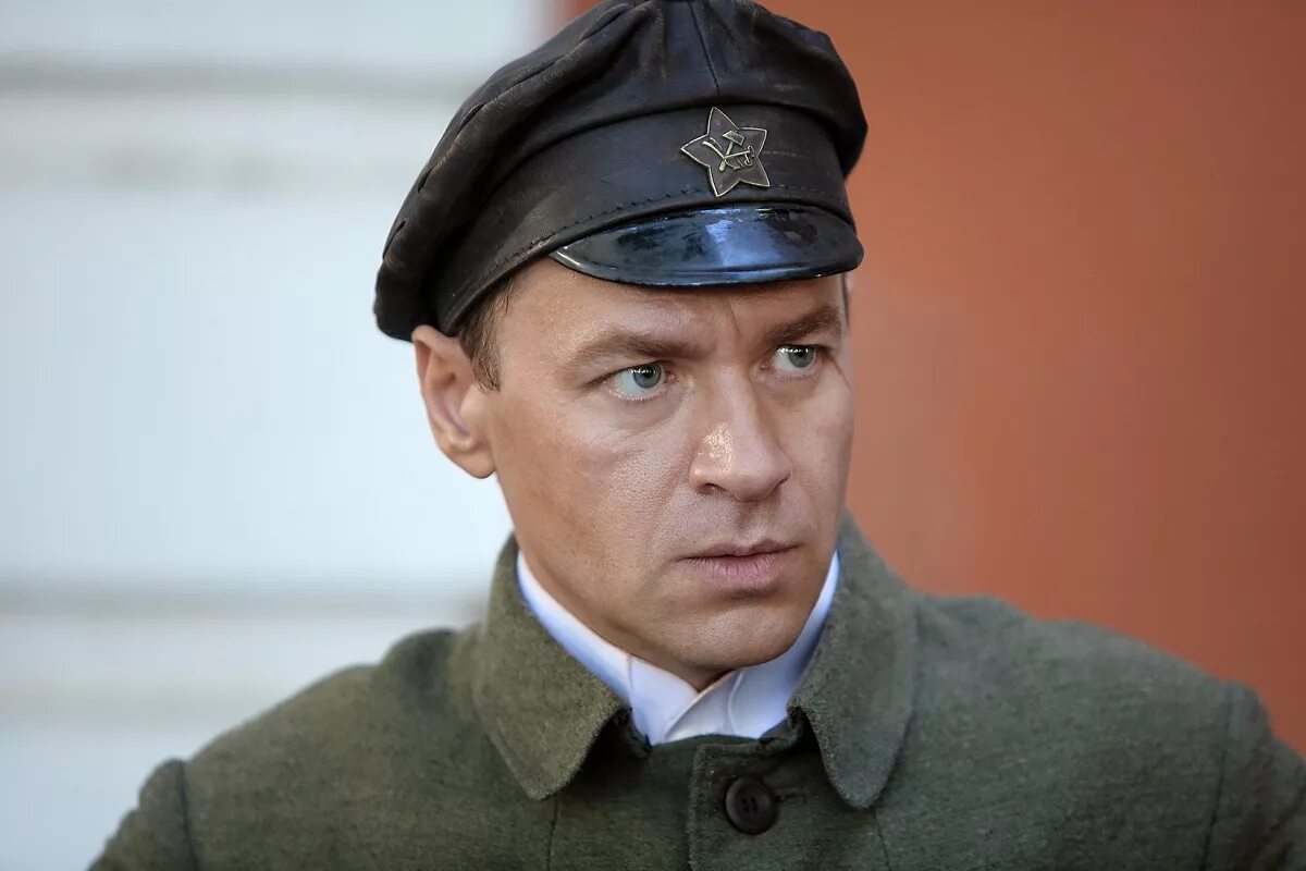 Русское поле актеры и роли фото In the filmography of the talented Leonid Markov almost 90 roles. What movie act