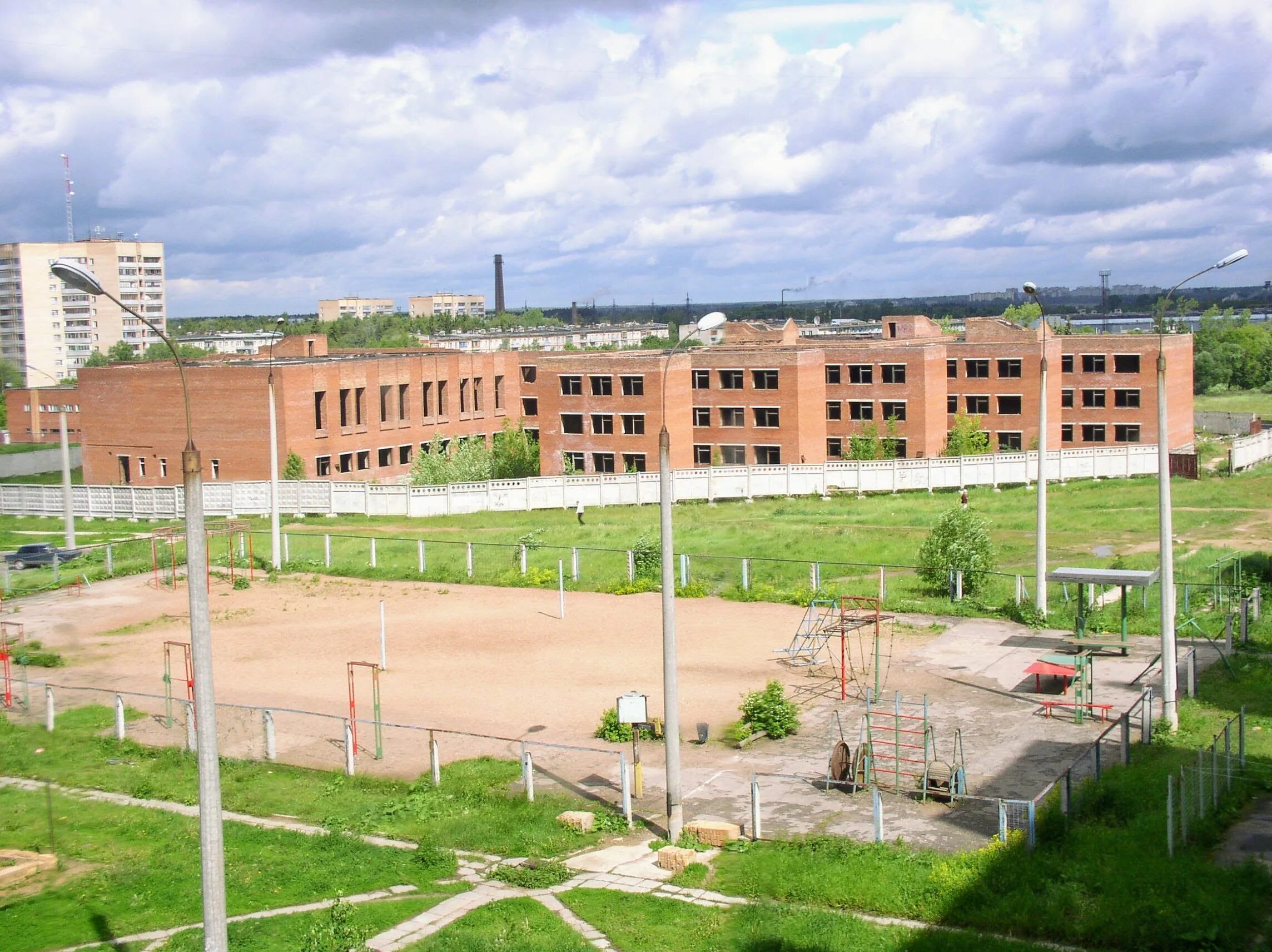 Селятино школа 1. Поселок селятино 1. Поселок селятино наро-фоминский район. Посёлок селятино московской области. Поселок селятино.