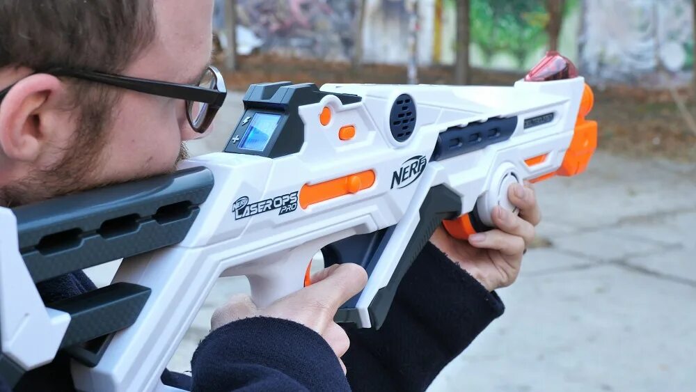 Nerf lasers. Нерф лазертаг. нерфы лазер опс. лазерный прицел для nerf. нерф с лазерным прицелом.