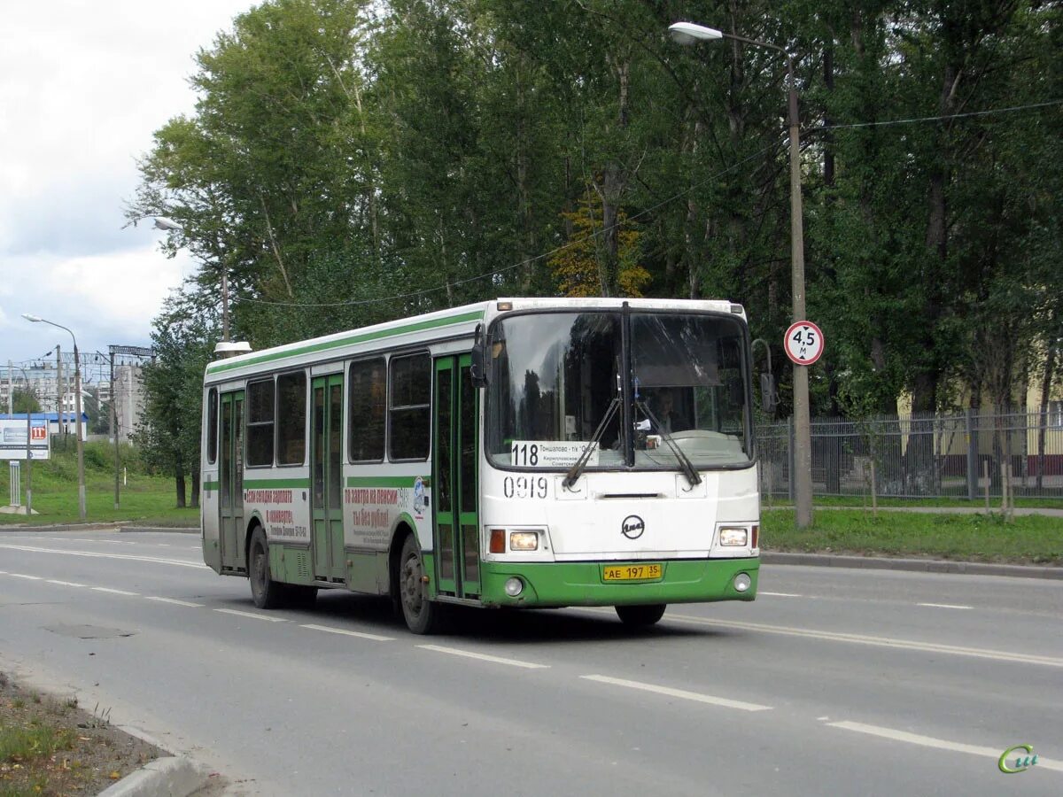 276 автобус маршрут. Автобус ЛИАЗ Череповец. ЛИАЗ 5256.26. ЛИАЗ 5256-01 Череповец. ЛИАЗ-5256 автобус Череповец.