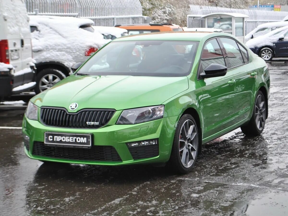 Skoda Octavia RS 2022 зелёная. Skoda Octavia RS Green 2020. Skoda Octavia RS Green 2014. Skoda Octavia a7 зеленая. Skoda octavia цвета