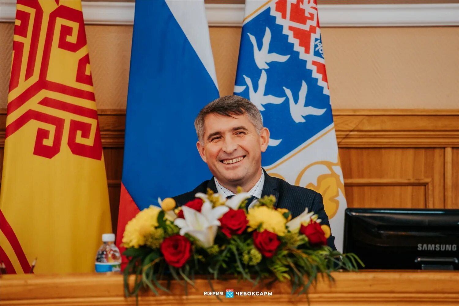Олег кортунов чебоксары. Олег кортунов чебоксары. Администрация главы чебоксары. Кортунов олег игоревич чебоксары. Кортунов глава города чебоксары.