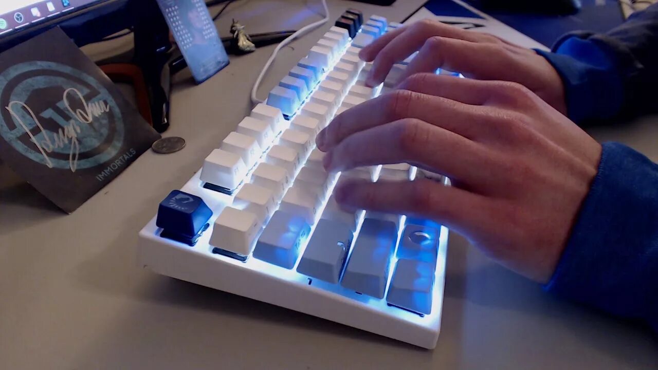 Varmilo ma87m koi white led. Как включить подсветку на вармило. Varmilo va87m sakura. Varmilo va87m. Varmilo panda 108.