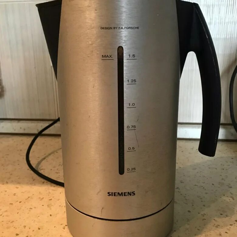 Чайник siemens porsche design. Чайник siemens porsche. Электрочайник siemens porsche design. Чайник сименс порше. Электрочайник siemens tw 91100.