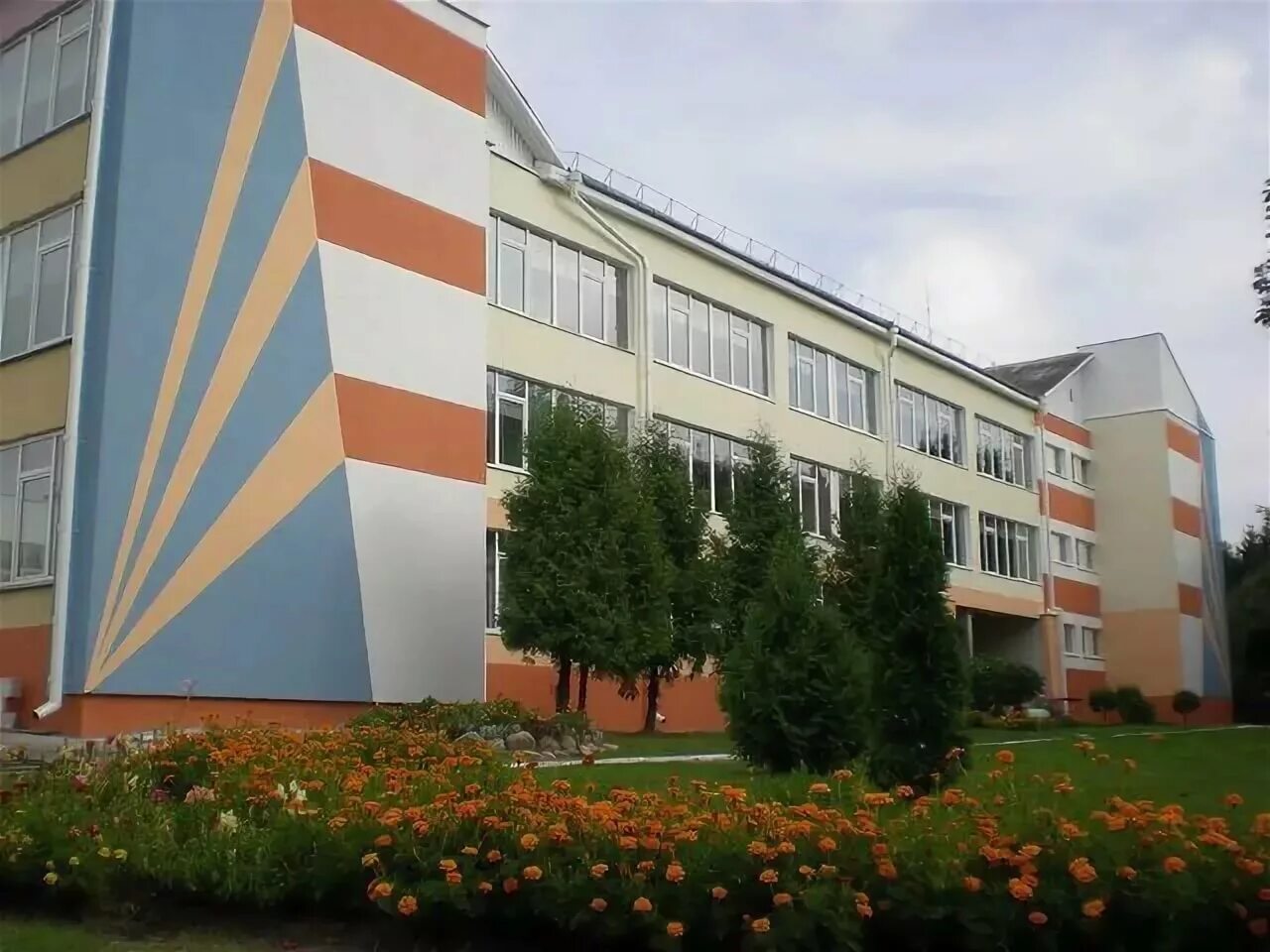новодворская средняя школа минский район. беларусь оброво средняя школа. 16 средняя школа борисов. школа 2 беларусь. средняя школа минская область.