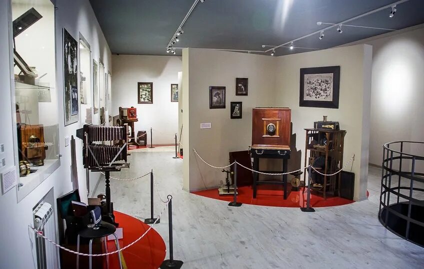 Florida Travel: Explore the Museum of Discovery and Science - YouTube