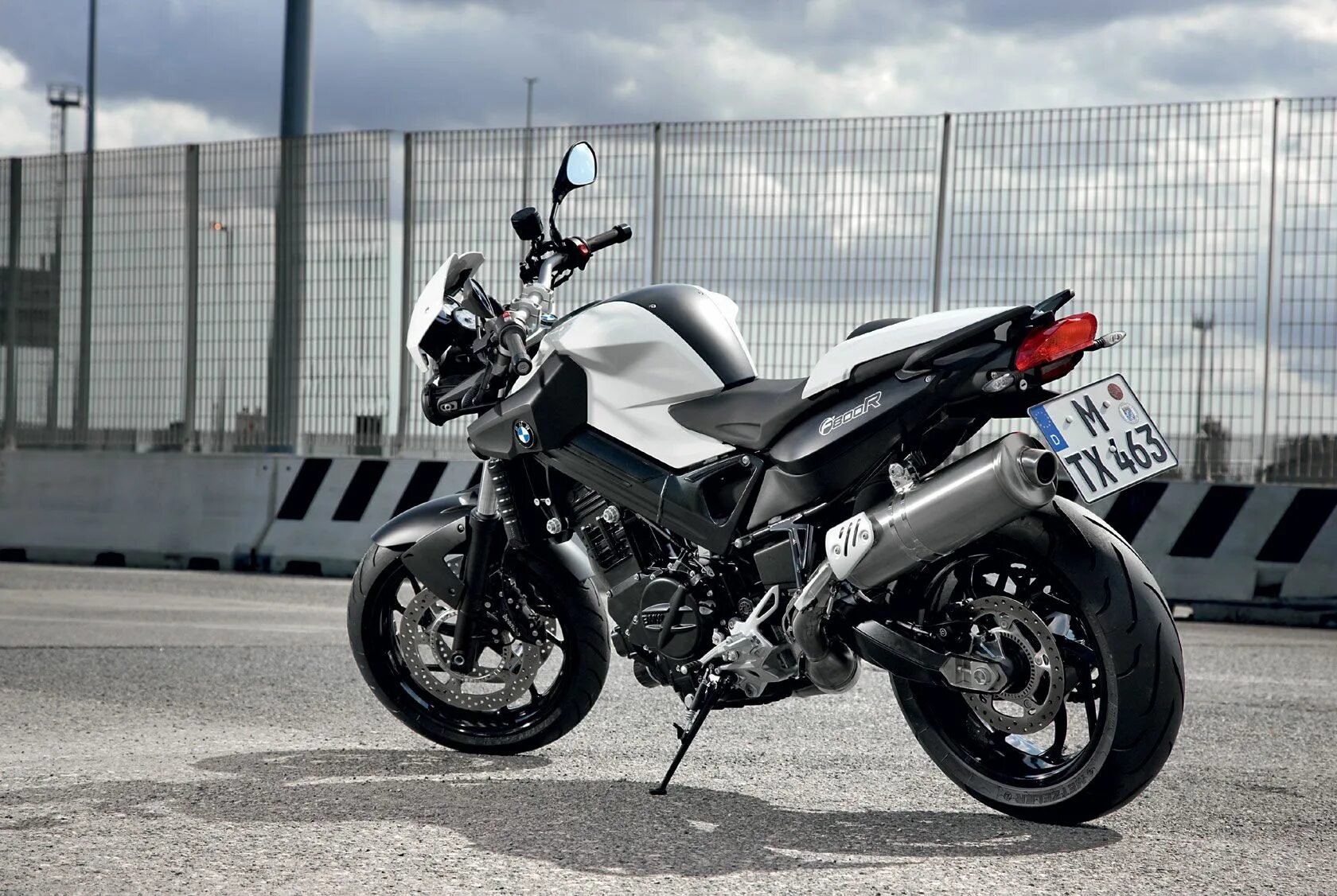 Bmw f800gt 2019. Bmw f800r 2015. Bmw 800r. Мотоцикл bmw f800st. Мотоцикл бмв 800 gt.