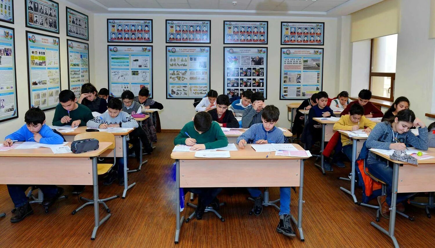 Virtual mekteb. Колледж в азербайджане. Mekteb 190. Мактаб формаси. 156 mekteb.