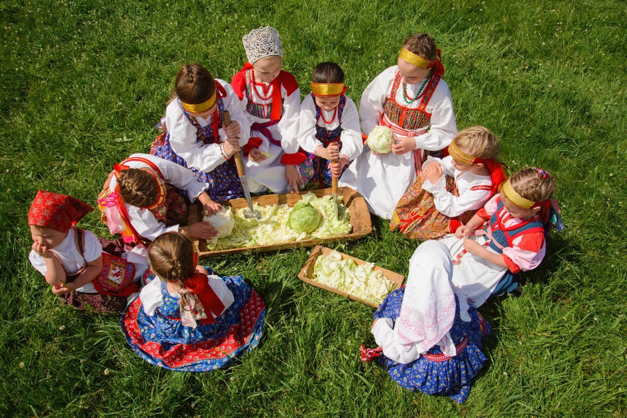 Хоровод игра веселый хоровод. Фольклорный праздник капустки. Капустные вечерки. Фольклорный праздник капустные вечерки. Капустник это праздник.