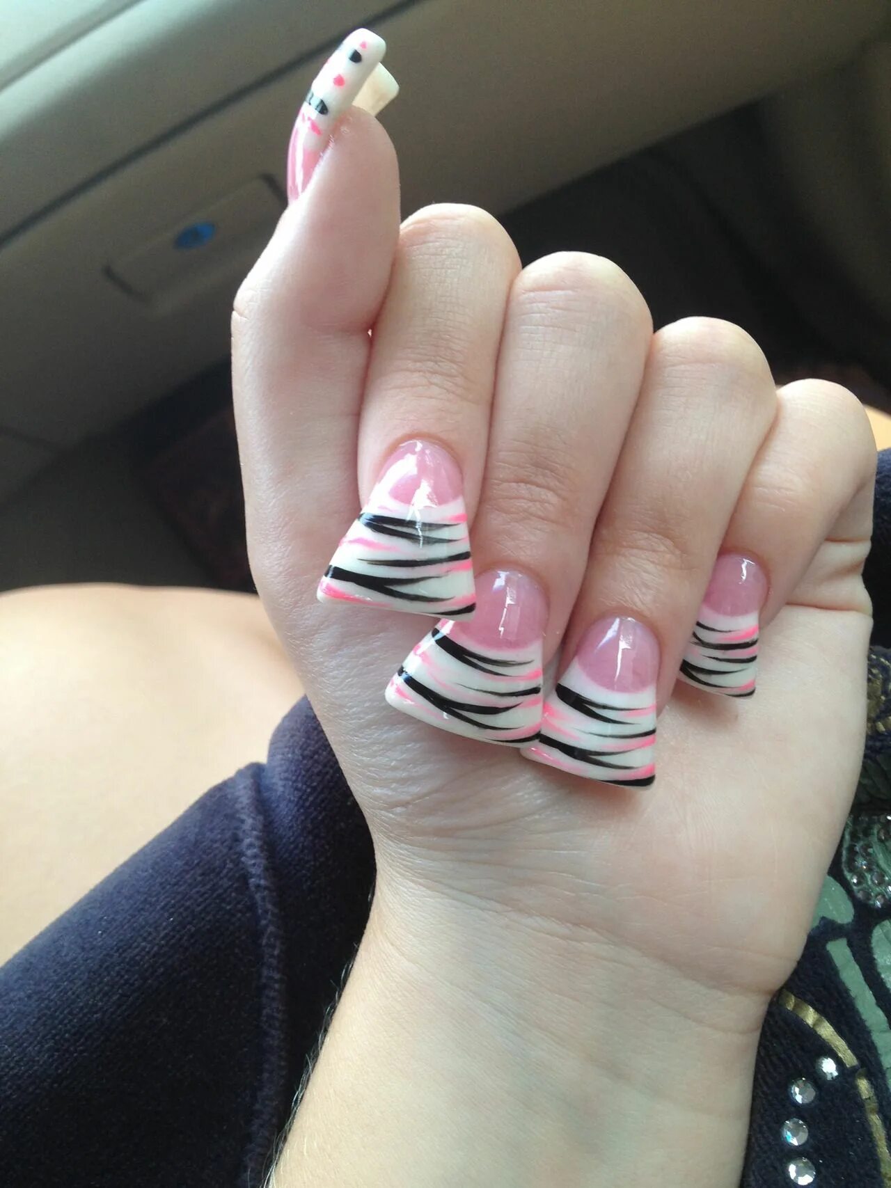 Маникюр 2020 Unhas bonitas, Unhas brilhosas, Unhas decoradas