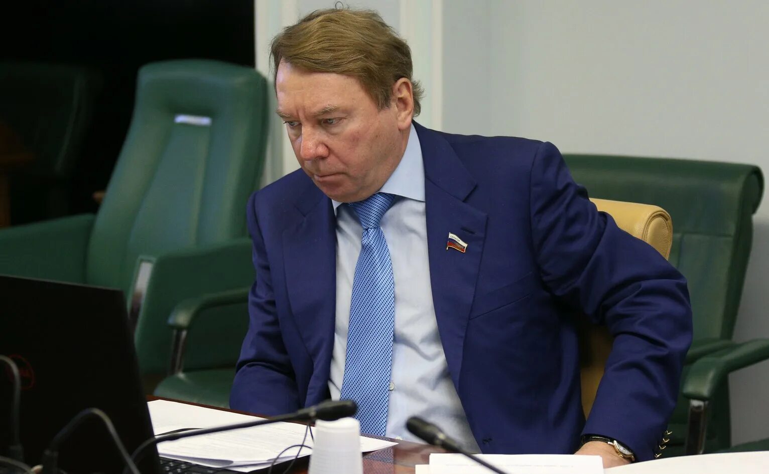 кожин сенатор. кожину владимиру игоревичу. олег игоревич кожин. кожин управделами президента жена. владимир кожин сенатор.