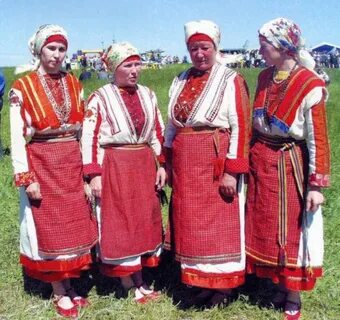 Удмуртский национальный костюм женский