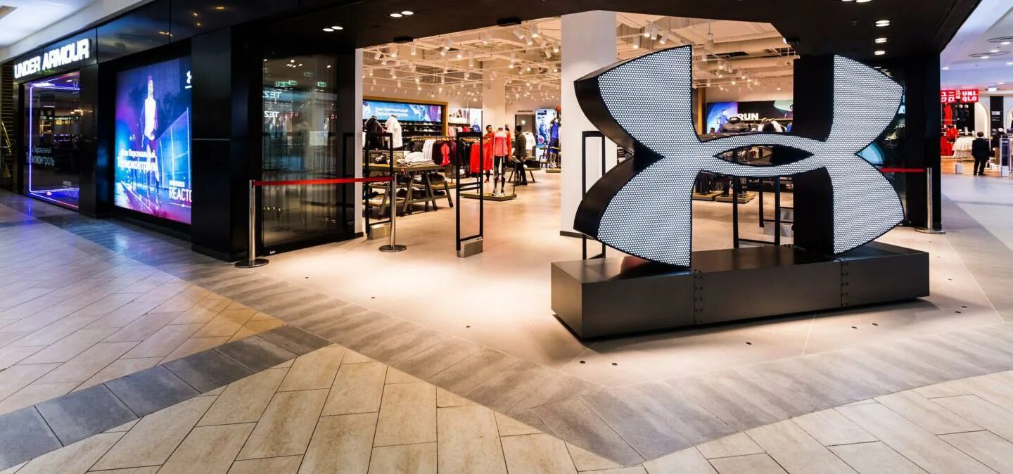 Атриум спорт. Under Armour Атриум. Under Armour ТЦ Атриум. Атриум спортивные магазины. Guess Атриум.
