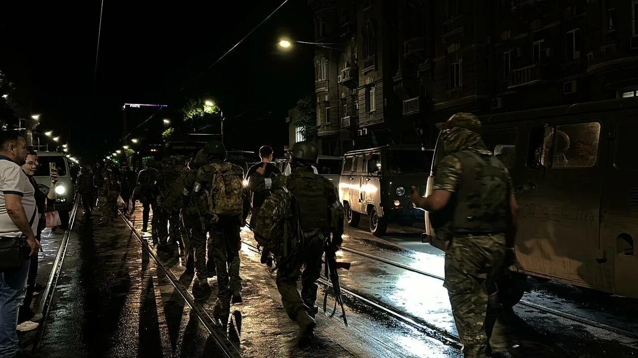 Анимационный ролик чвк. Ростов провожает вагнер. фото ростов провожает вагнер. колонна чвк трасса м 4.