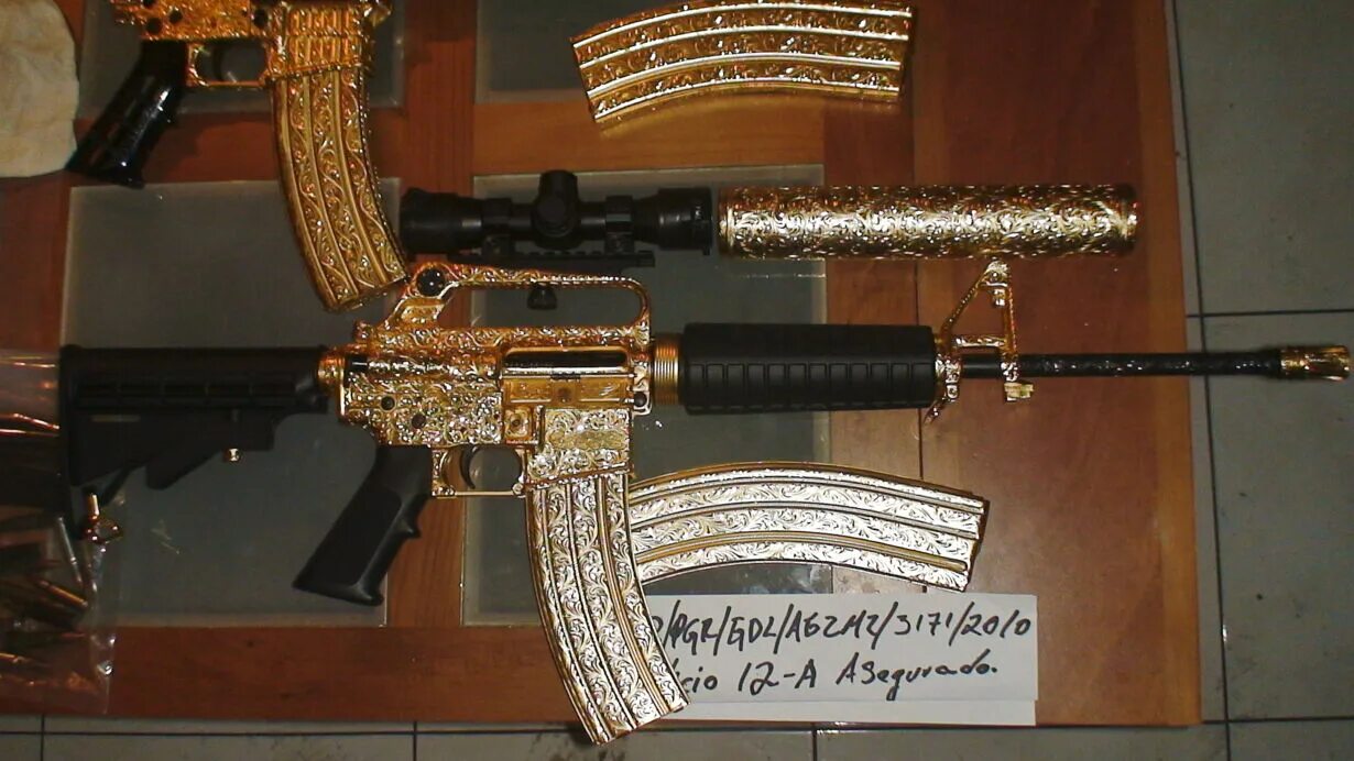 Алмаз guns. Золотые оружия мексиканских наркобаронов. АК 47 наркобаронов. Colt 1911 наркобаронов. Мексиканский Картель золотое оружие.