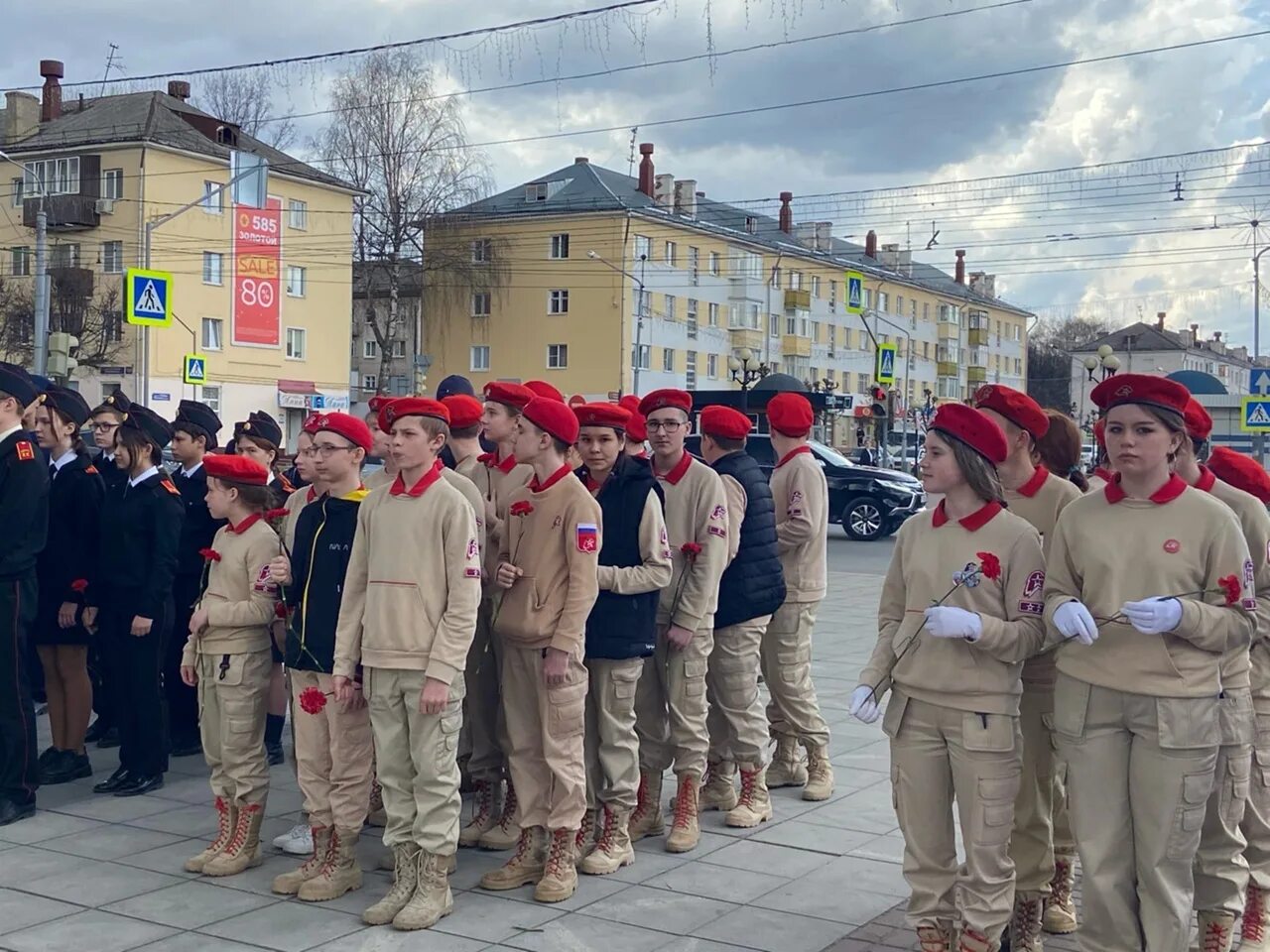 В городе прошло 9 мая. Парад в Йошкар Оле 2022. Парад Йошкар Ола 09.05. 2022. Юнармейцы на параде. Юнармейцы на параде Победы.