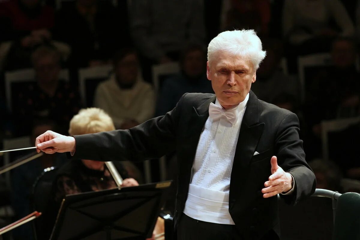 Щербаков михаил константинович дирижер. Седой дирижер. Спиваков 2022. Владимир спиваков меценат. Спиваков владимир теодорович.