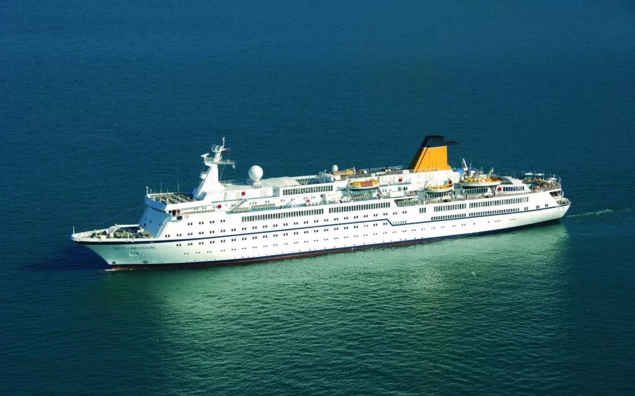 карнивал круиз. Costa firenze лайнер. морские пассажирские перевозки. Msc bellissima круизный. спутник гермес самара прогулки по волге.