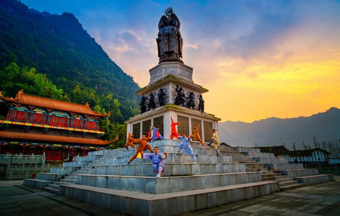 Shaolin temple. Буддийский монастырь Шао-Линь. Монастырь Шаолинь Китай. Буддийский храм Шаолинь. Монастырь Шаолинь Темпл.