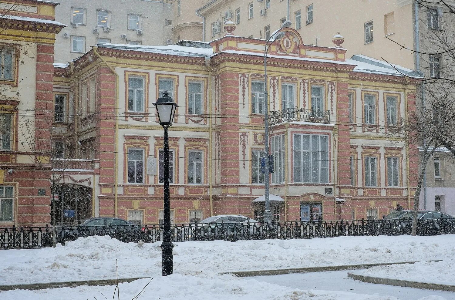Дом музей ермоловой на тверском. Ермоловой. Тверской бульвар д 11 дом-музей м. Особняк марии ермоловой. Дом музей ермоловой на тверском.