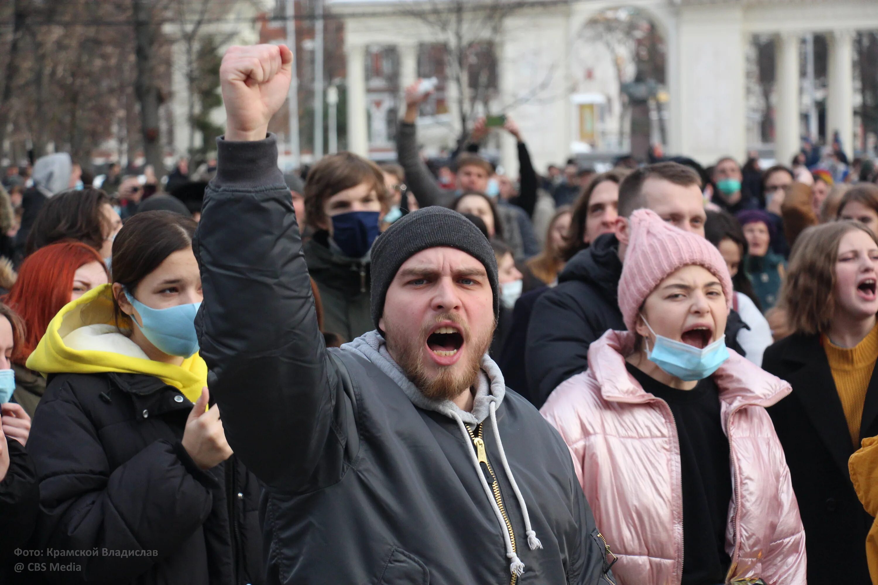 На митинге православные. Митинг в поддержку Навального. Митинги Навального Краснодаре. Митинг Навального 2021 Краснодар. Митинги в краснодаре