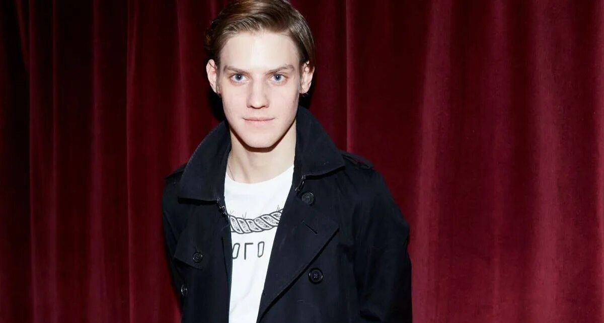 Табаков младший. Табаков младший. Табаков младший. Табаков младший. Табаков младший.