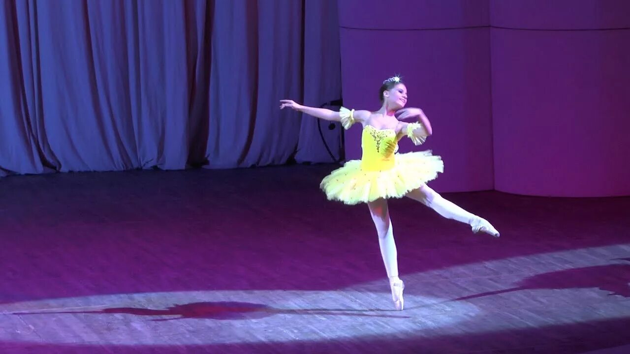 Фея канарейка из балета спящая красавица. Фея канарейка из балета спящая красавица. С. Вариация феи нежности из балета спящая красавица. Вариация феи смелости из балета спящая красавица.