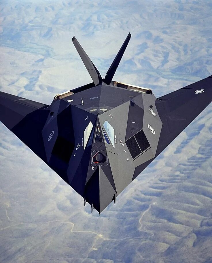 Истребитель стелс. F 117 стелс. F-117 Nighthawk. Истребитель стелс f-117. Стелс самолет невидимка.