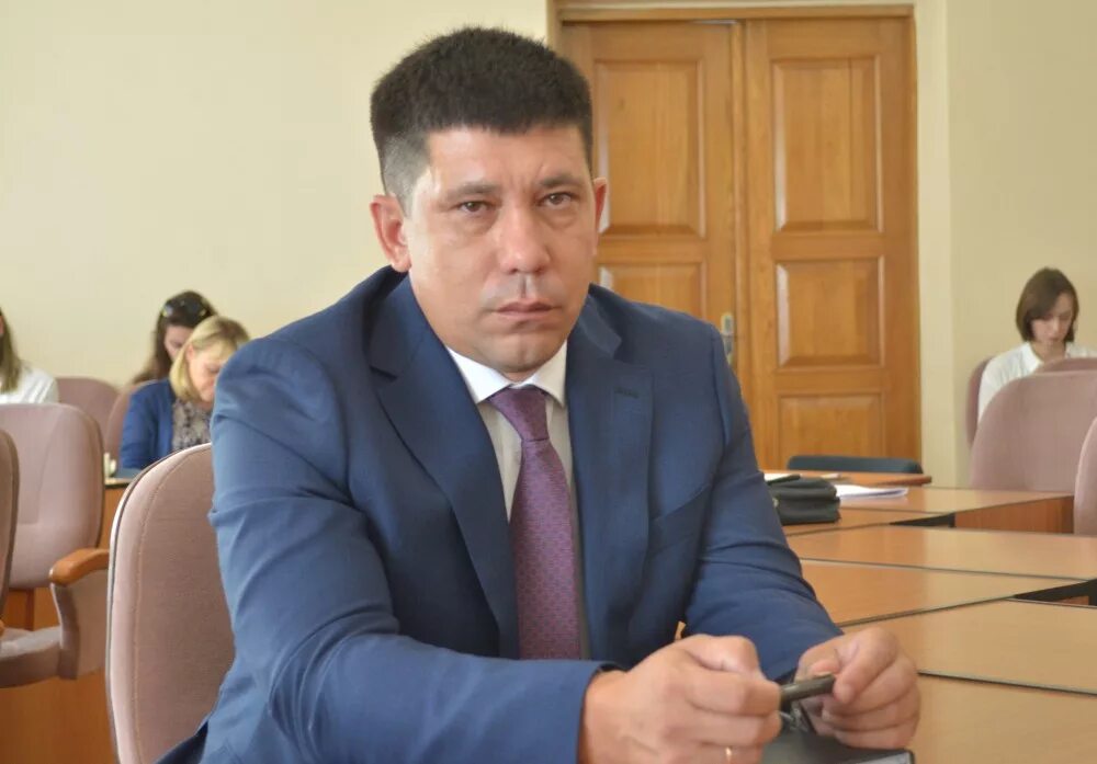 Кононович антон николаевич липецк. Начальник дорожного управления. Министр строительства оренбургской области левин. Начальник дорожного управления. Петров вячеслав владимирович.