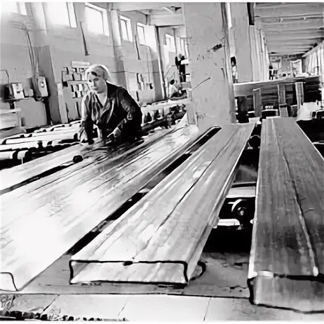 Стекольный завод город тулун. Водочный завод город тулун. Тулун стекольный. Тулунский стекольный завод продукция. Улица гоголя тулун.