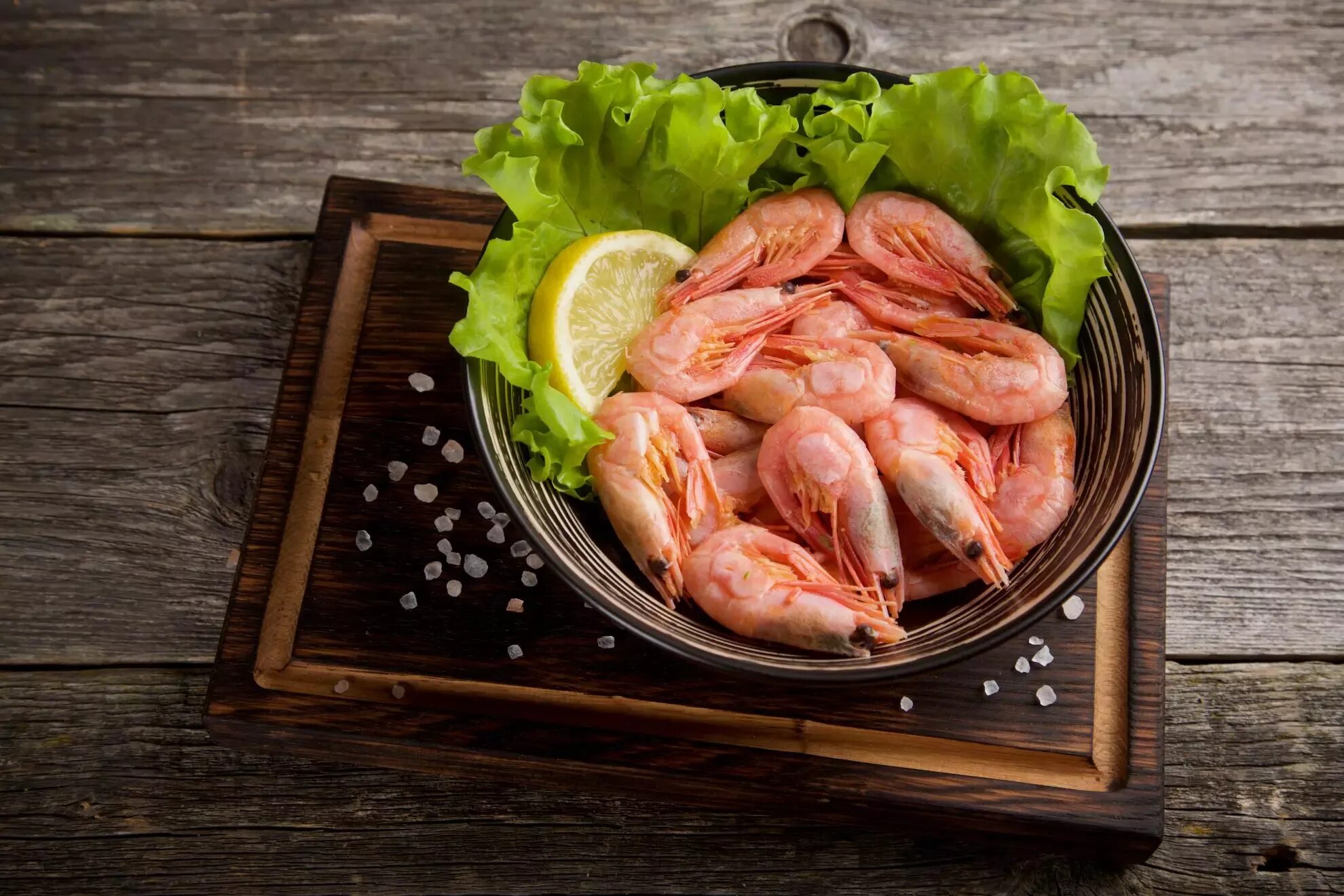 Пивные креветки. Креветка бар воронеж. Креветка бар москва. Деликатесы из морепродуктов. Закуска к пиву из креветок.