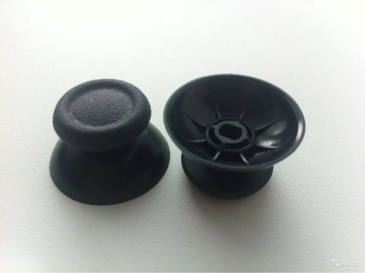 аналоговый стик dualshock 4. накладки для геймпада artplays thumb grips ps5. стики playstation 4 для геймпада ps4. накладки на стики ps4 headshot. стики ps4.