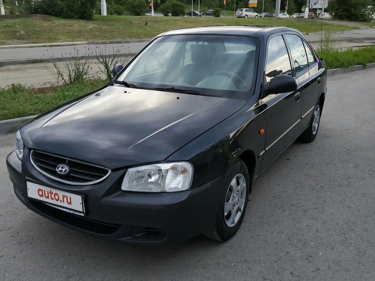 хёндай акцент тагаз 1. хёндай акцент тагаз 1. хундай акцент 2002 год. Hyundai accent 2010. эмблема крышки багажника "accent gl" accent verna тагаз 86319-1b010.