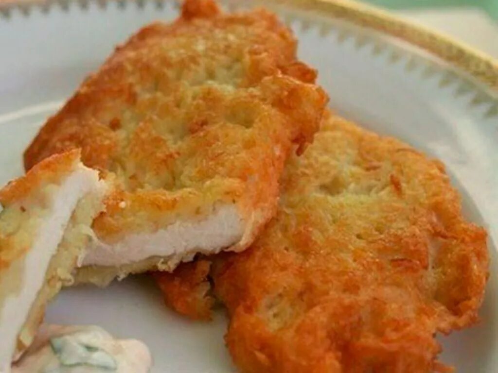 Куриные грудки в кляре с сыром