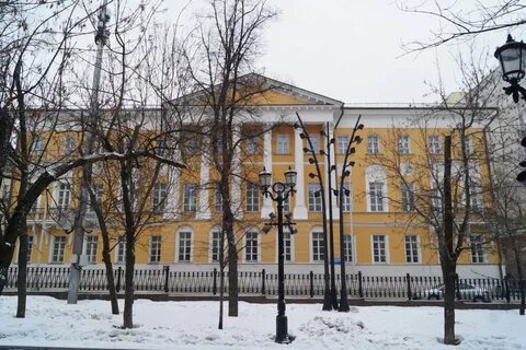 Покровском бульваре 11