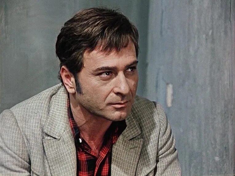 Остап бендер гомиашвили. 12 стульев фильм 1971 арчил гомиашвили. Арчил гомиашвили. Остап бендер 12 стульев 1971. 12 стульев фильм 1971.