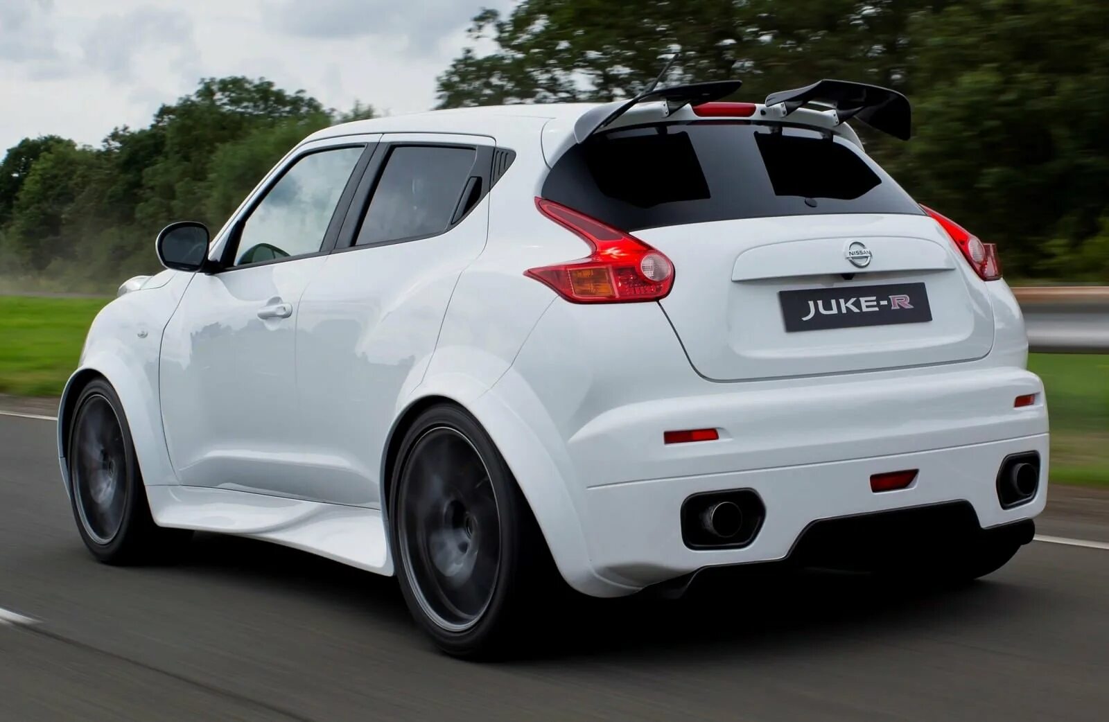 Жук тюнинг. Nissan Juke Tuning. Nissan Juke r. Nissan Juke Nismo 3.8. Nissan Juke Nismo GTR.