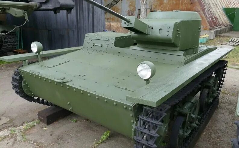 Fiat 3000b. Танк т-37а. Танкетка т-38. Плавающий танк ркка. Первый а 38.