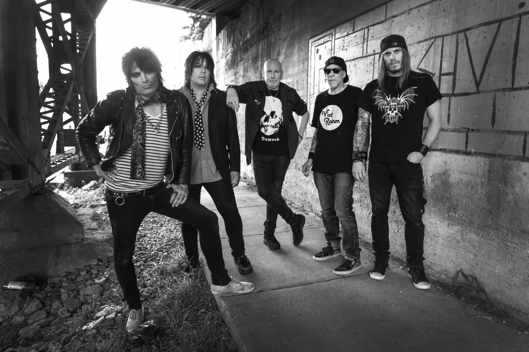 Панк группа the casualties. Breakout панк. Группа the casualties. Punk rock bands. Breakout панк.